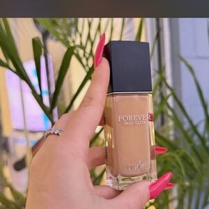 Dior Forever Skin Glow Foundation - Warm Beige 3W0